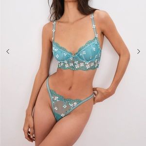 For Live and Lemons Daisy Embroidered Bra